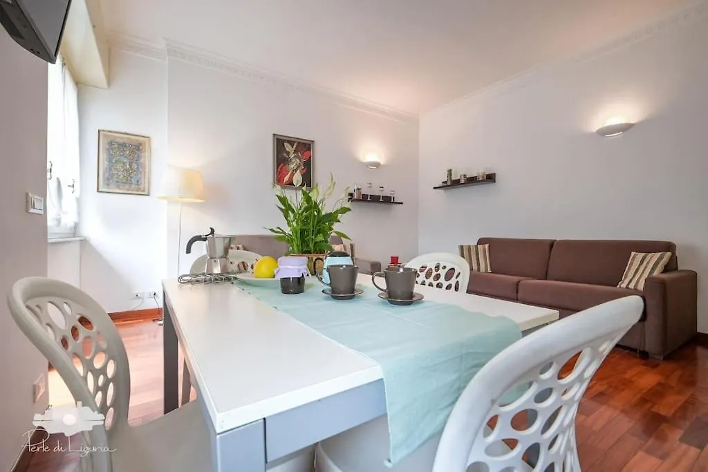 Una Finestra Sul Mare Genoa Apartment